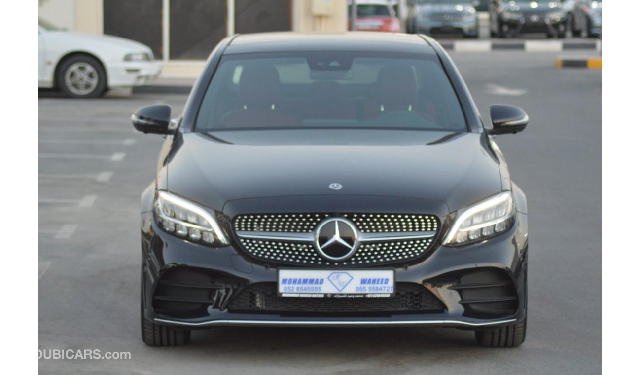 Mercedes-Benz C200 GCC / FULL OPTIONS / UNDER WARRANTY FROM AGENCY