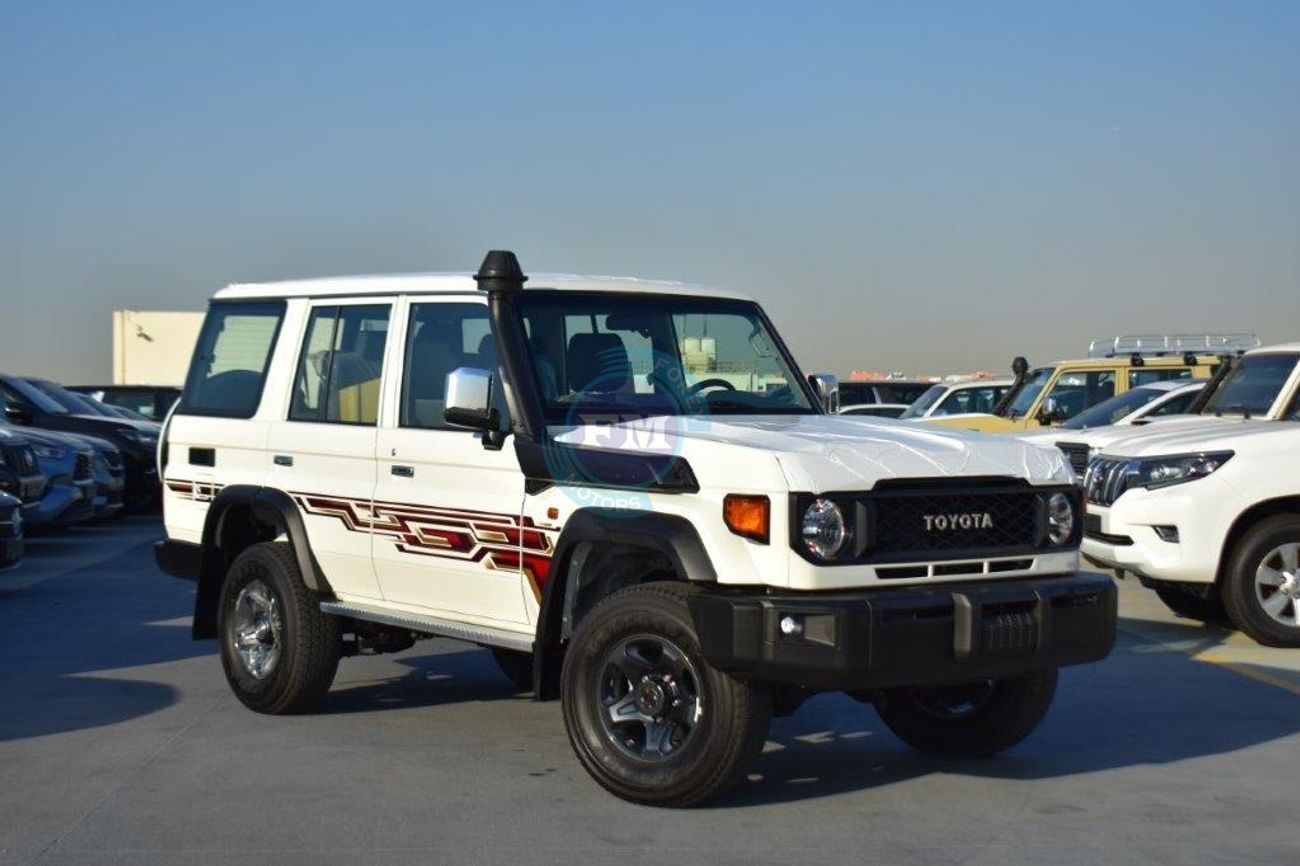 Toyota Land Cruiser 76 Hardtop LX Limited V8 4.5L Turbo Diesel 4WD Manual Transmission