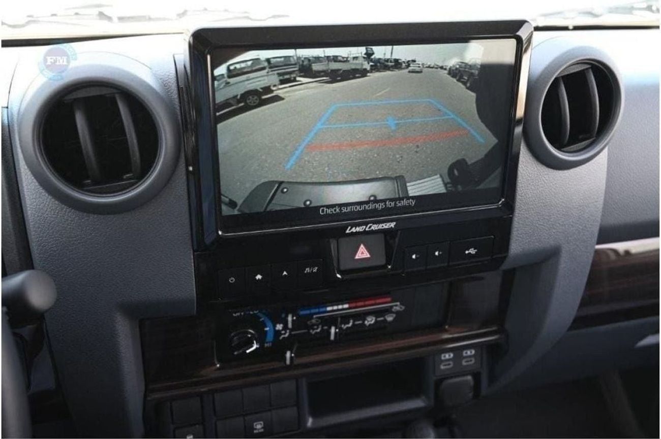 تويوتا لاند كروزر 70 76 4.0L Petrol Manual