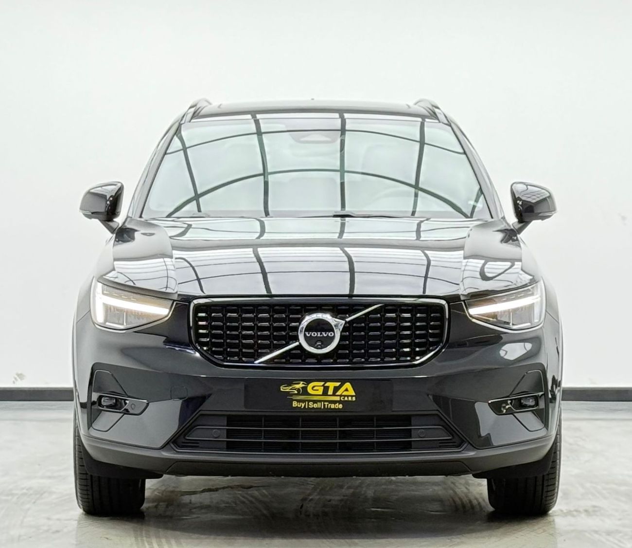 Volvo XC40 B4 2024 Volvo XC40 B4, 2027 Volvo Warranty, 2029 Volvo Service Pack, Very Low Km, Fully Loaded, GCC