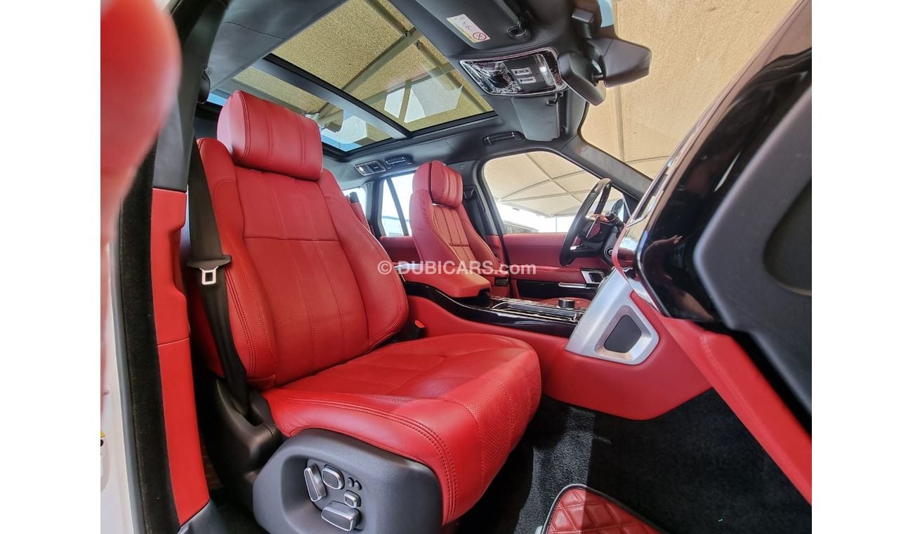 Land Rover Range Rover RAMADAN ALL IN ONE DEAL = FREE REGISTRATION = WARRANTY = INSURANCE SALIK = FULL SERVICE HISTORY