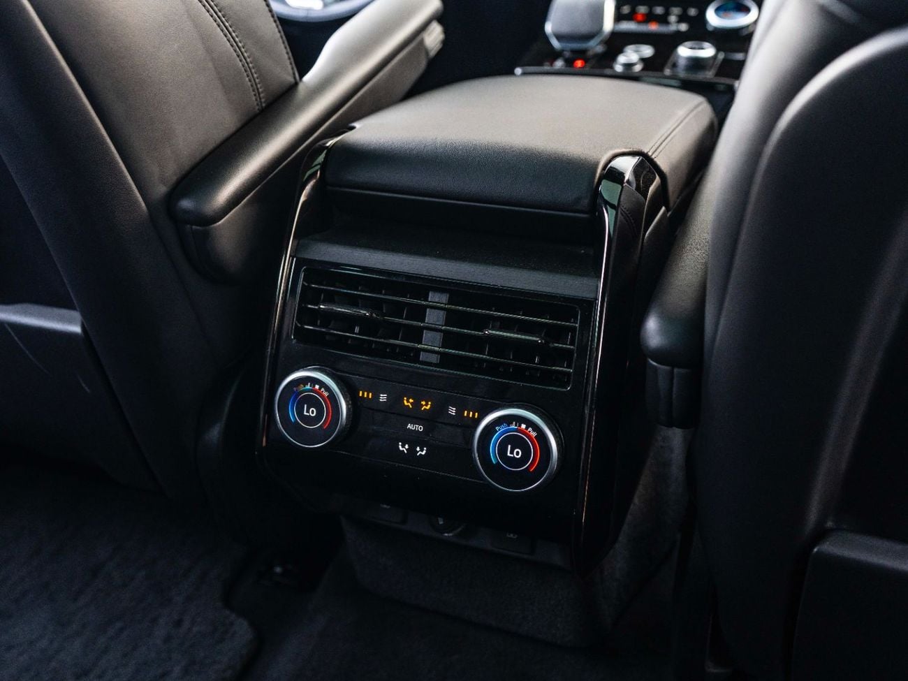 Land Rover Range Rover Sport First Edition P400