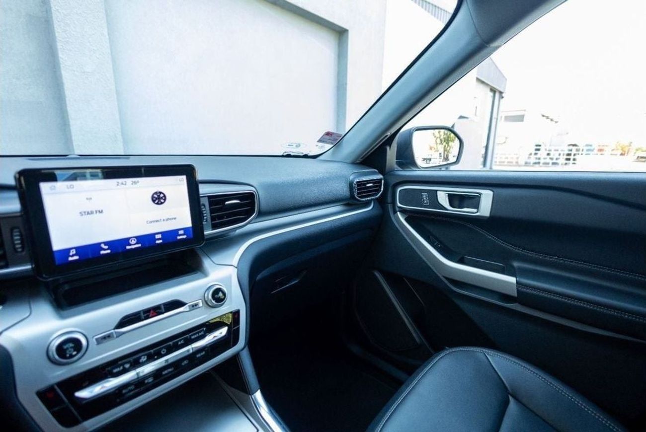 فورد إكسبلورر XLT 202A 2.3L 4WD Ford Explorer XLT (7 SEATER) 2022 GCC under Agency Warranty and Service Contract w