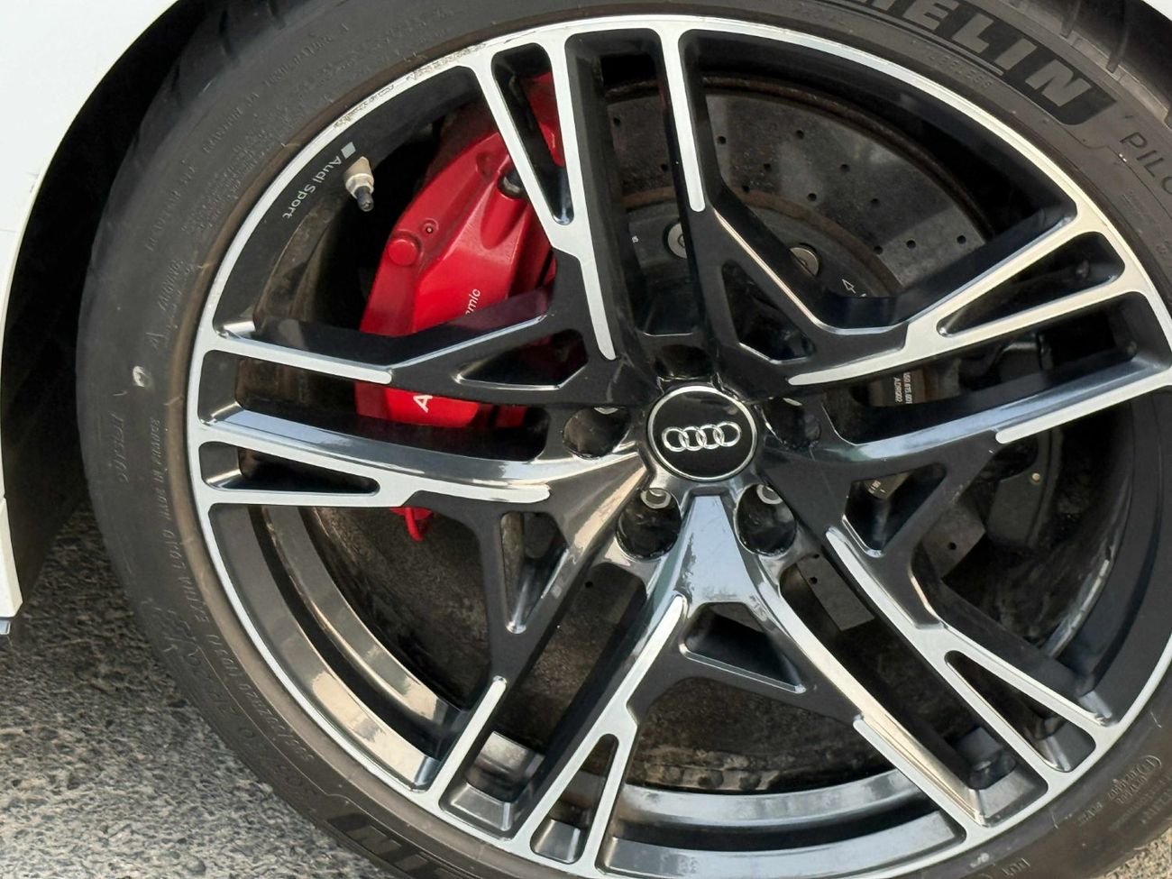 Audi R8 Spyder FSI 5.2L