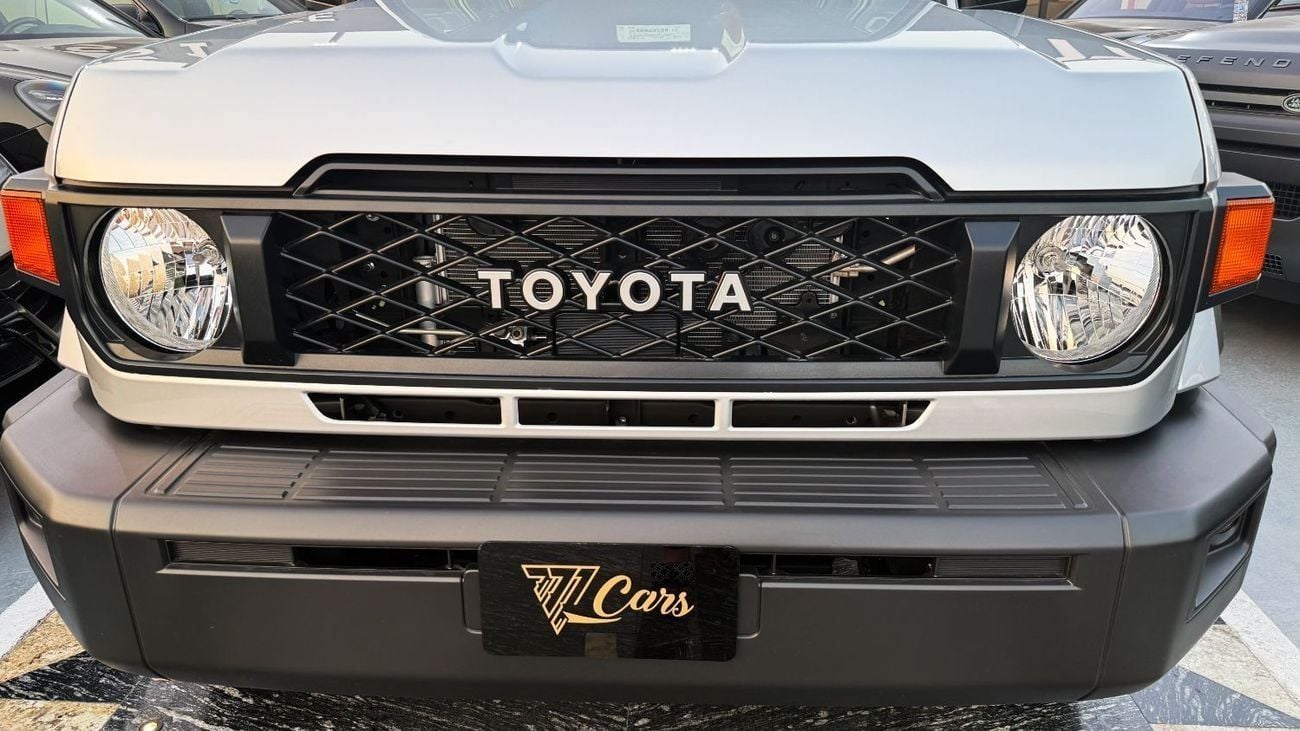 Toyota Land Cruiser Pick Up TOYOTA PICK-UP LC 79 A/T 4.0L V6 - 2025