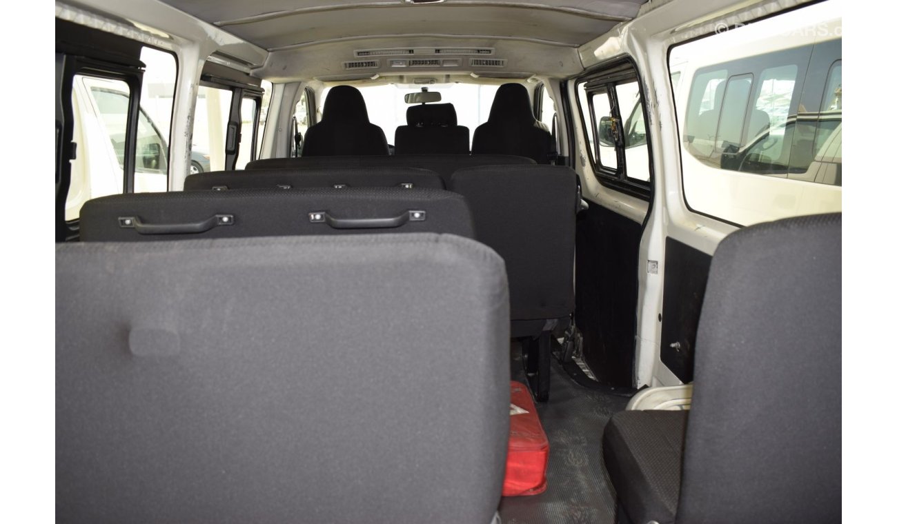 Toyota Hiace Toyota Hiace 13 seater Bus, Model:2015. excellent condition