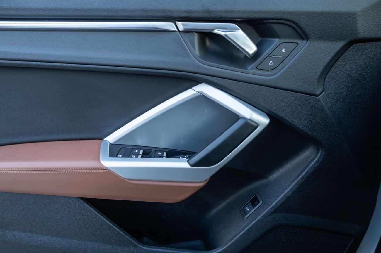 أودي Q3 40 TFSI quattro 2.0L Sportback