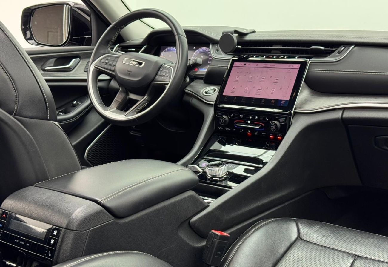 جيب جراند شيروكي L Limited 3.6L 2022 Jeep Grand Cherokee L Limited, 2027 Jeep Warranty, 2027 Jeep Service Pack, GCC