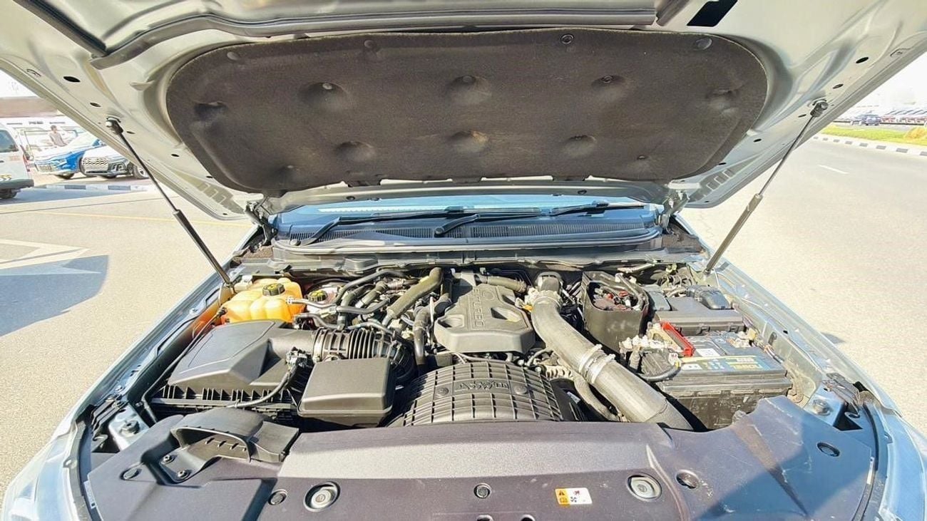فورد رانجر 2021| 2.0L DIESEL ENGINE | AT | RHD | DOUBLE CABIN | WILDTRAK | ROLL BAR | BOOT SHUTTER | TRUNK BED