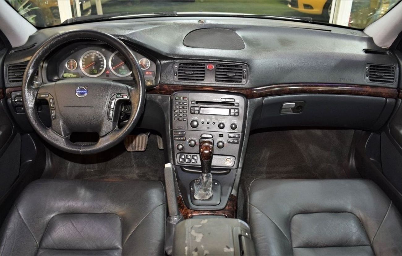 فولفو S80 EXCELLENT DEAL for our Volvo S80 2.9 LIMOUSINE! ( 2004 Model! ) in White Color! GCC Specs