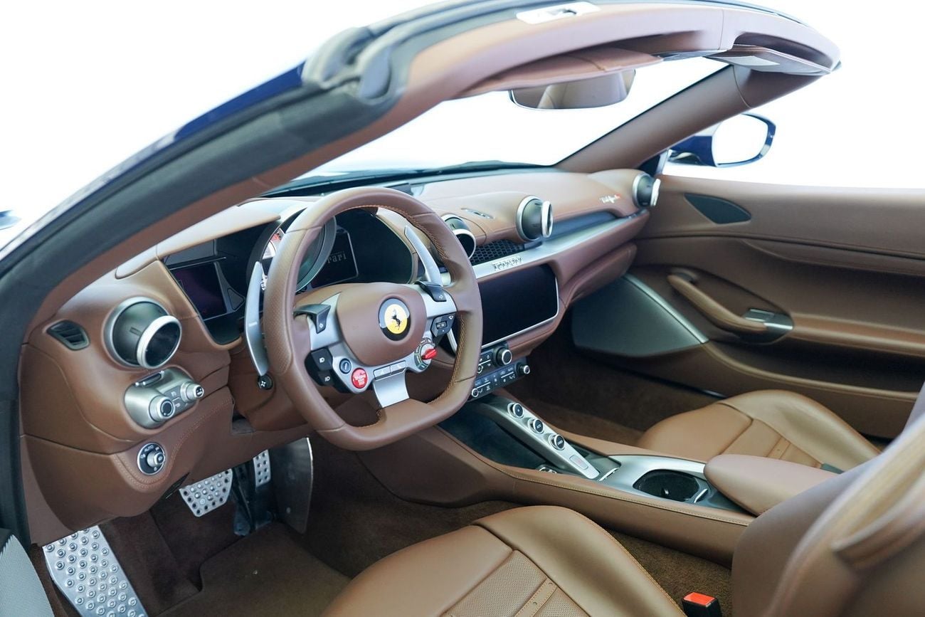 فيراري بورتوفينو Std 3.9L