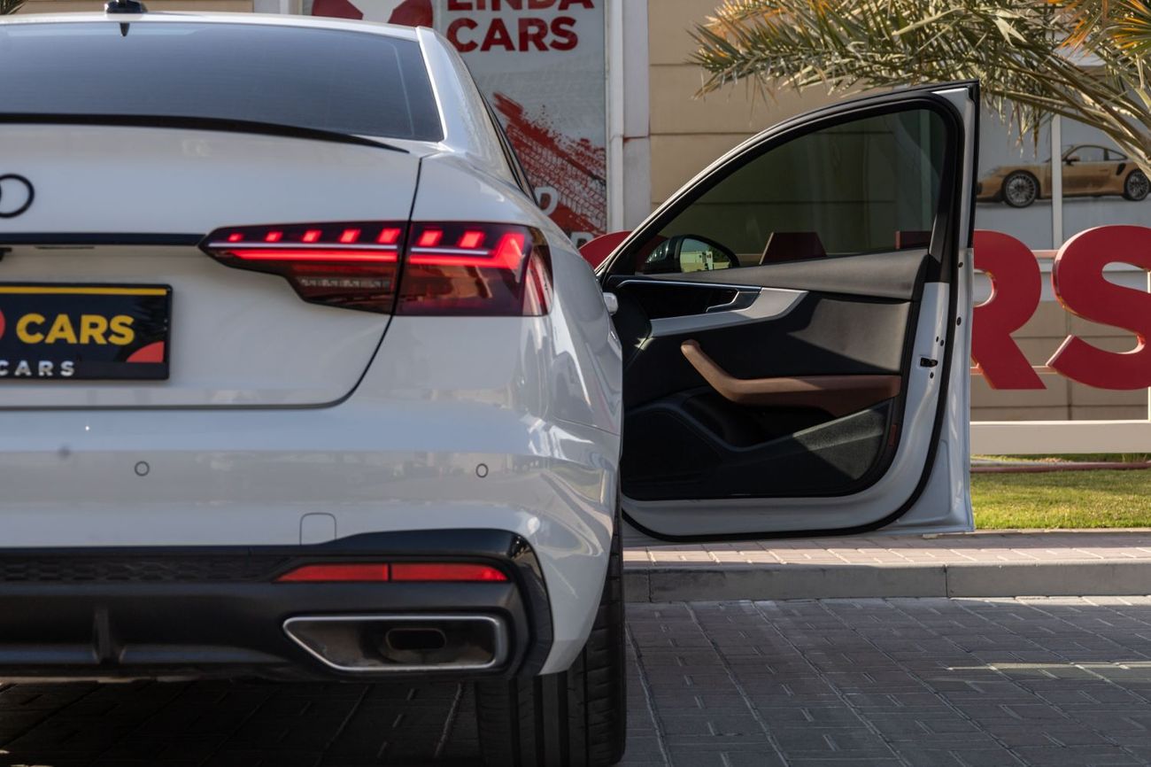 Audi A4 35 TFSI S Line 1.4L