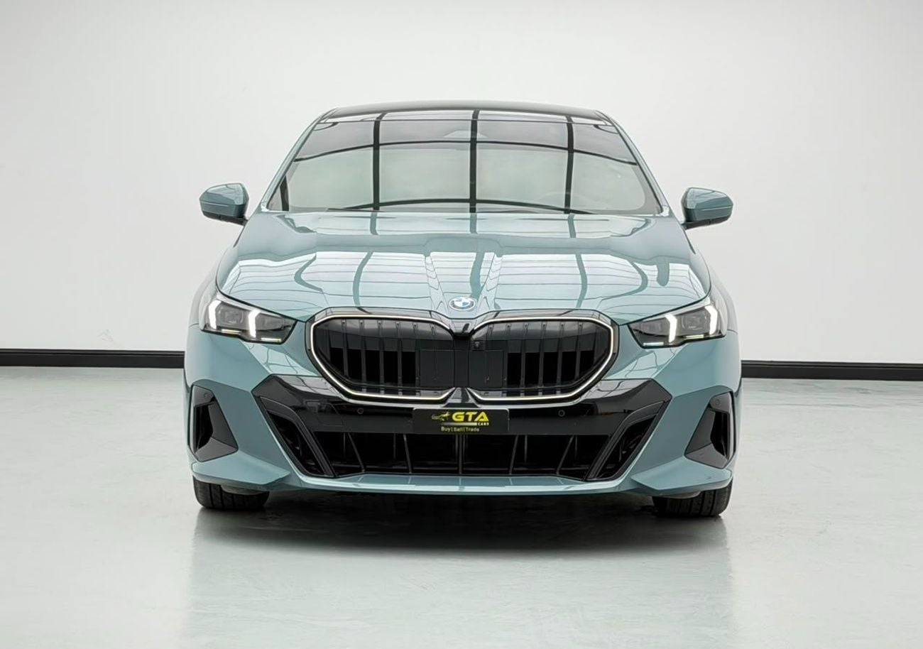 بي أم دبليو 520i M SPORT