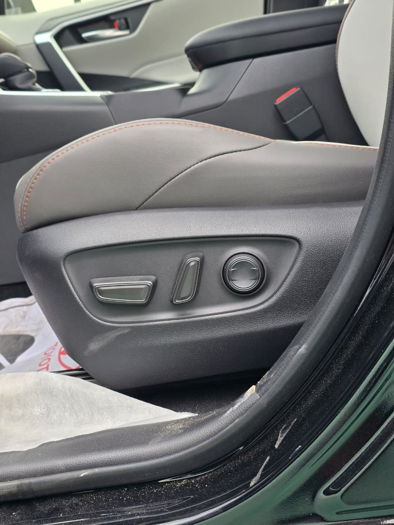 Toyota RAV4 2.5L Adventure