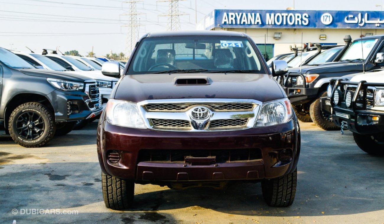 Toyota Hilux SR5 3.0 D4D Diesel Right Hand