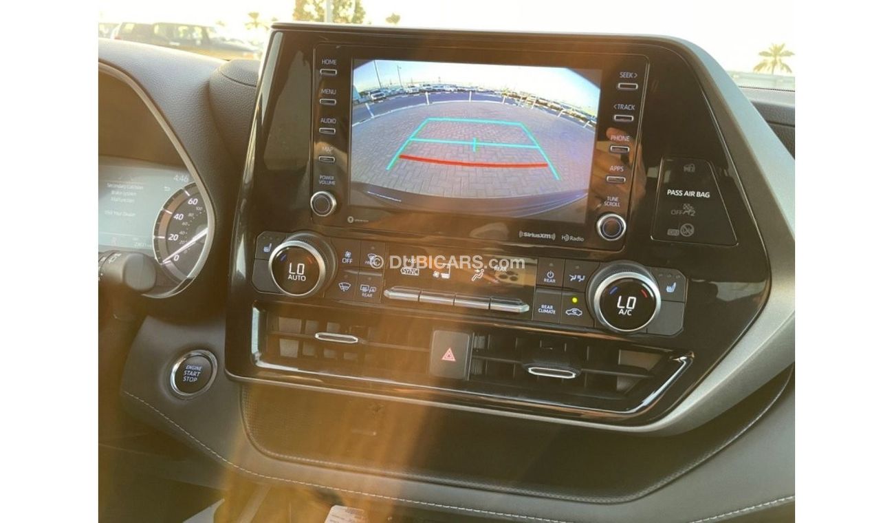 Toyota Highlander 2022 TOYOTA HIGHLANDER XLE 4x4 IMPORTED FROM USA