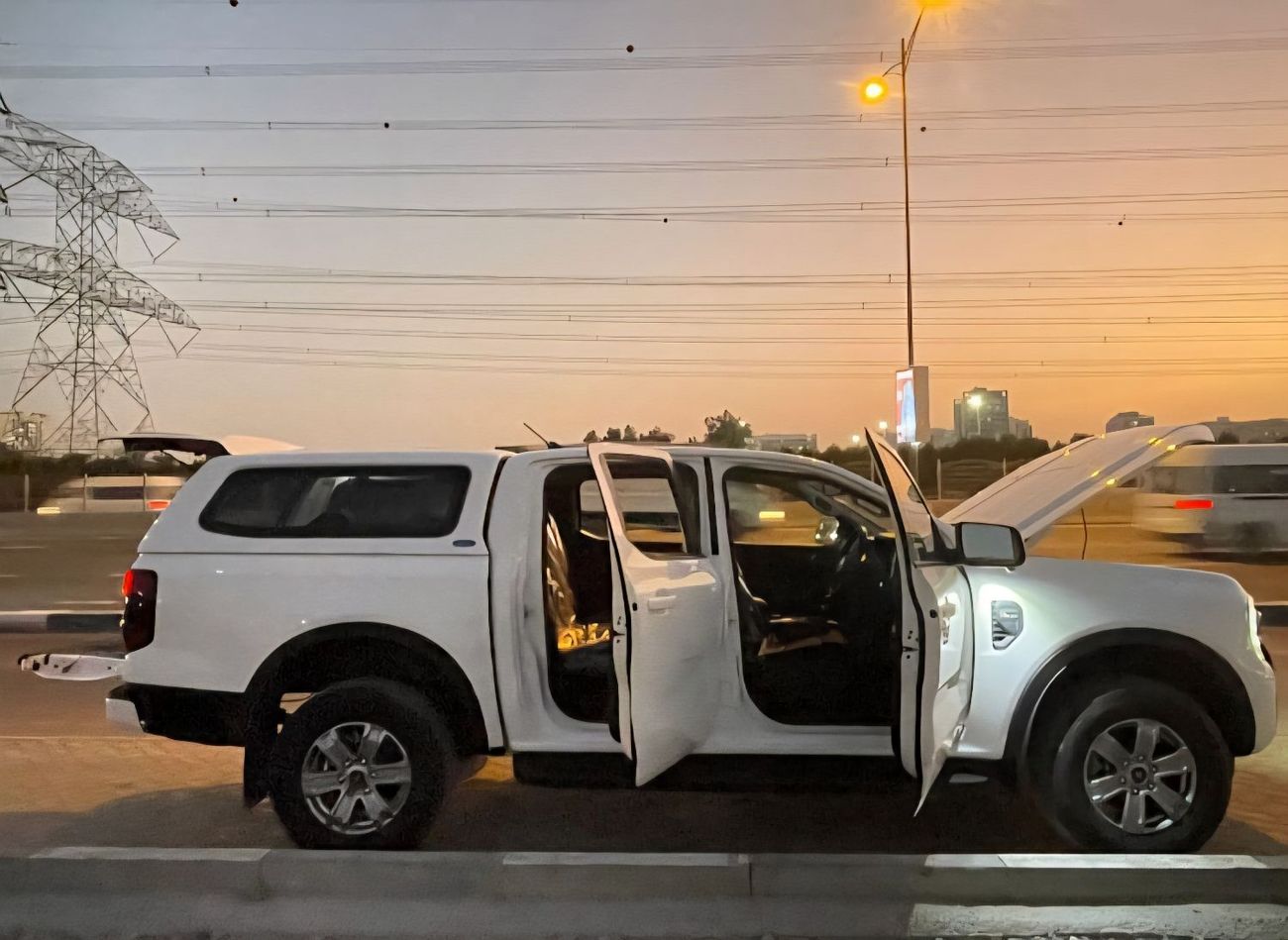 فورد رانجر XLT 2.0L Double Cabin Diesel YN2S Engine Automatic Gear 4WD 4-Cylinders 5 Seats 5 Doors