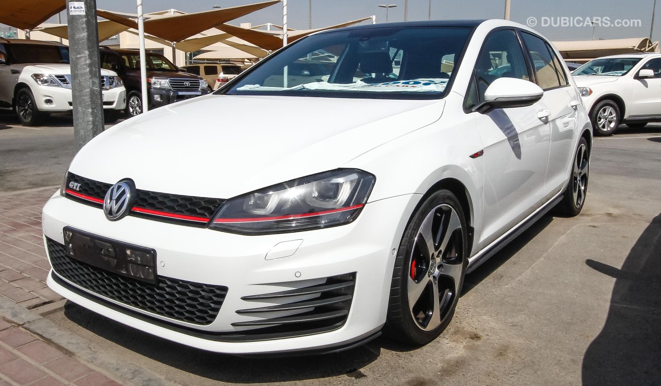 Volkswagen Golf GTI