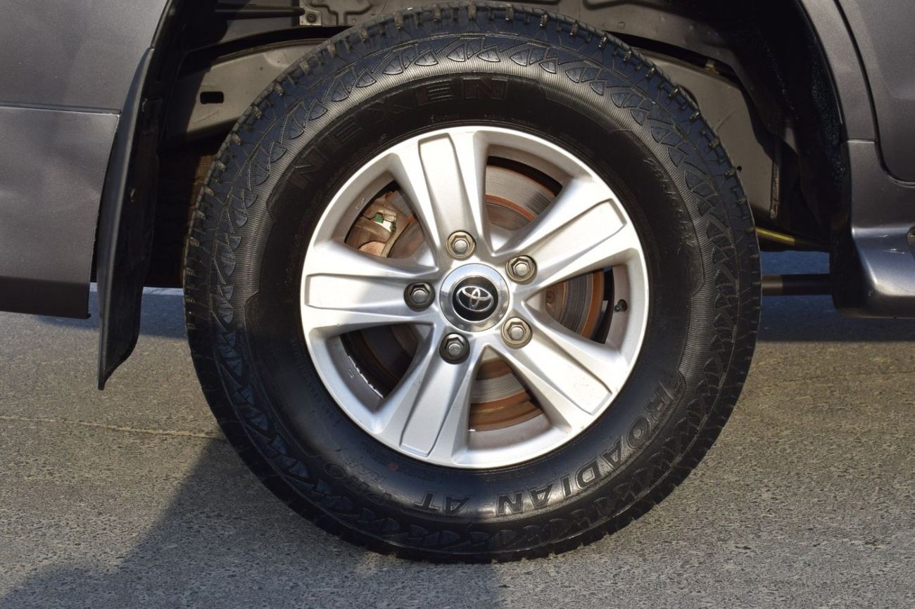 Toyota Land Cruiser GXR GT 4.6L 4WD 2015 TOYOTA LAND CRUISER GXL V8