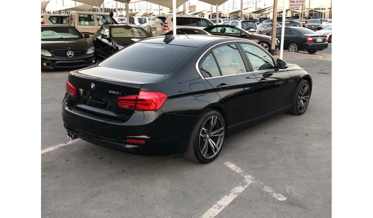 BMW 320i BMW320 model 2018 GCC car prefect condition full option  full electric control