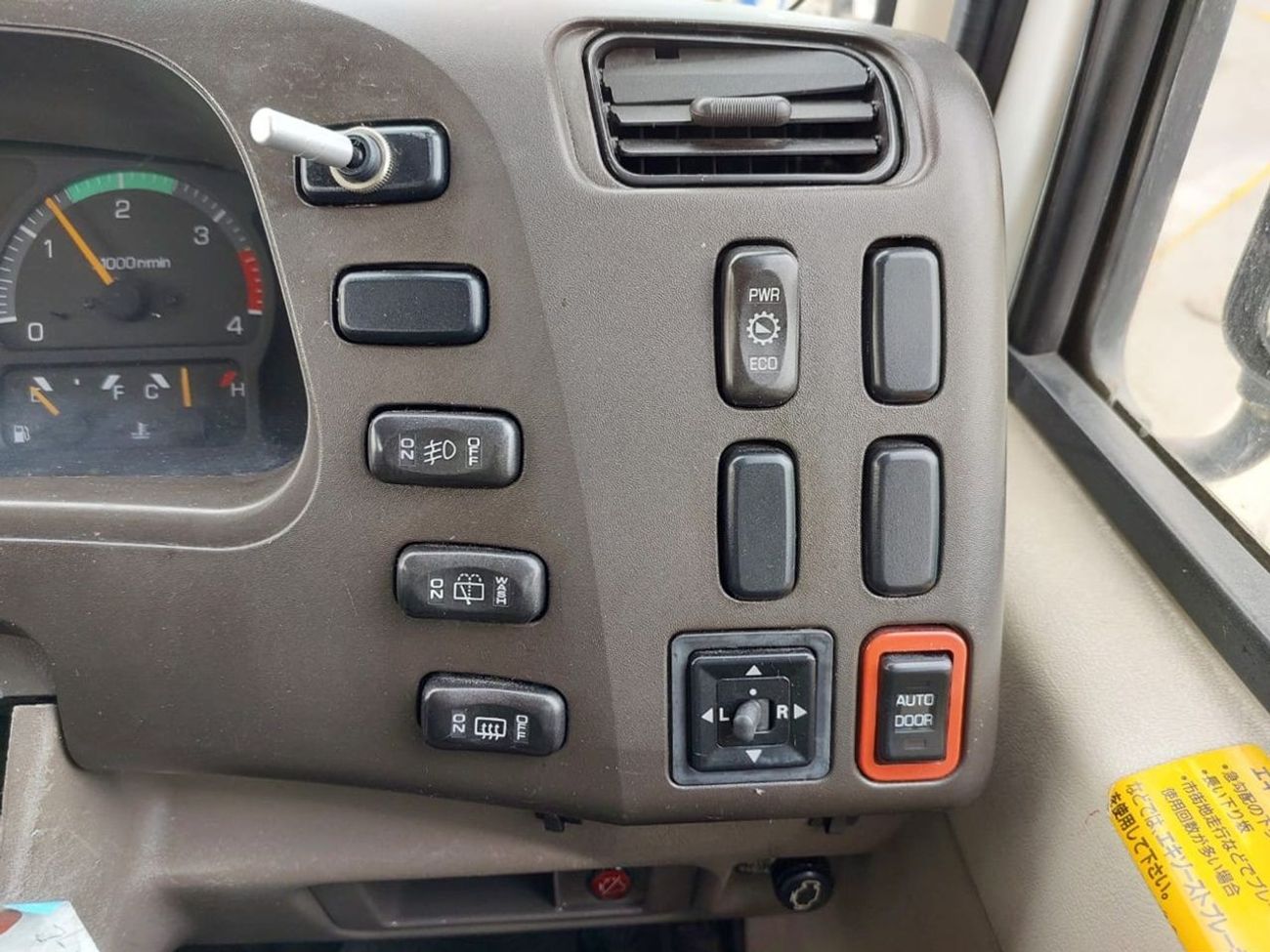 ميتسوبيشي روزا MITSUBISHI ROSA BUS RHD 1999 MODEL 4.9 L DIESEL AUTOMATIC(PM00088)