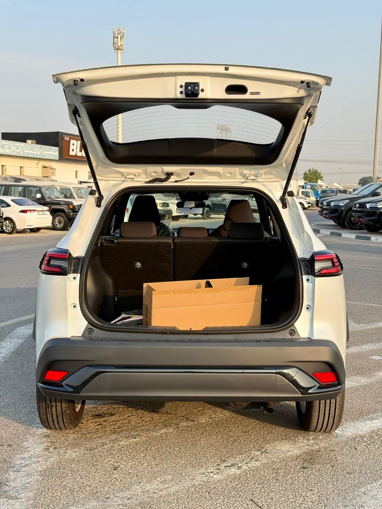 Toyota Frontlander Toyota Frontlander 2.0L Hybrid MiD Option