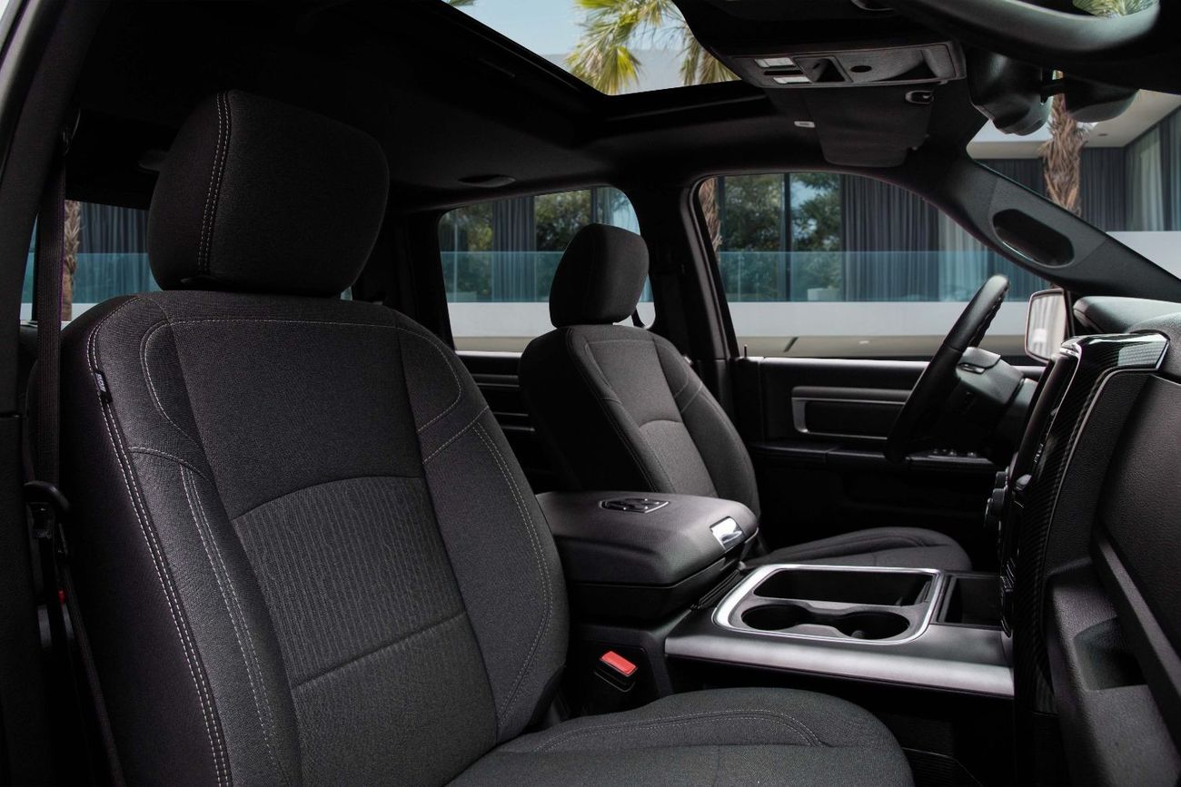 رام 1500 Classic | 2,546 P.M  | 0% Downpayment | Agency Maintained!