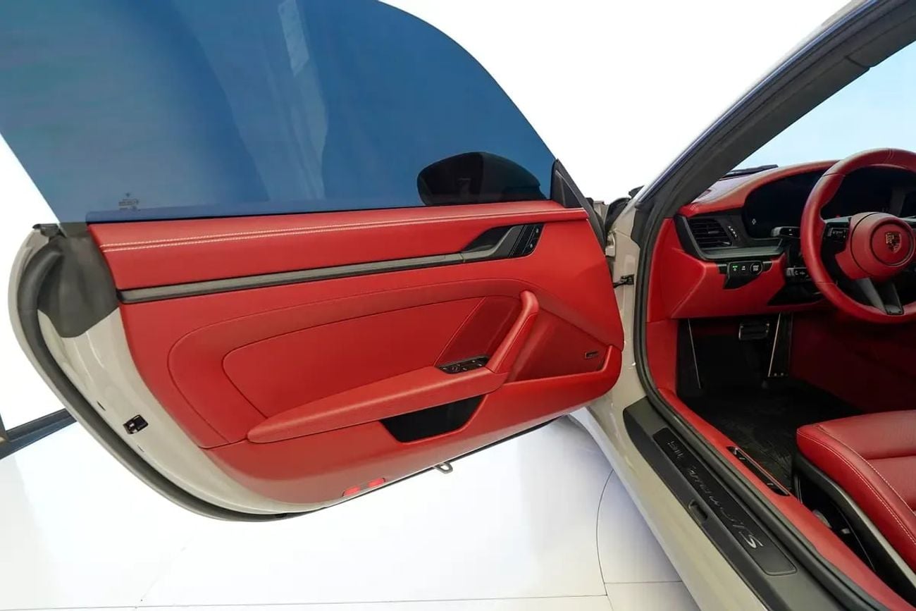 Porsche 911 CARRERA GTS