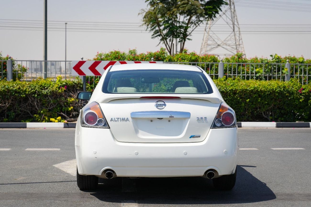 Nissan Altima S 2010 GCC SPECS