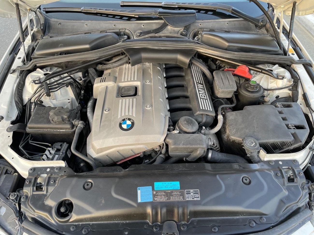 بي أم دبليو 525i STD