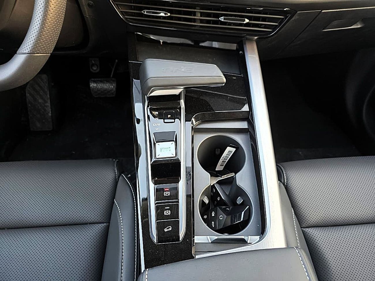 MG One MG One 1.5l COM SUV FWD Grey Color 2024