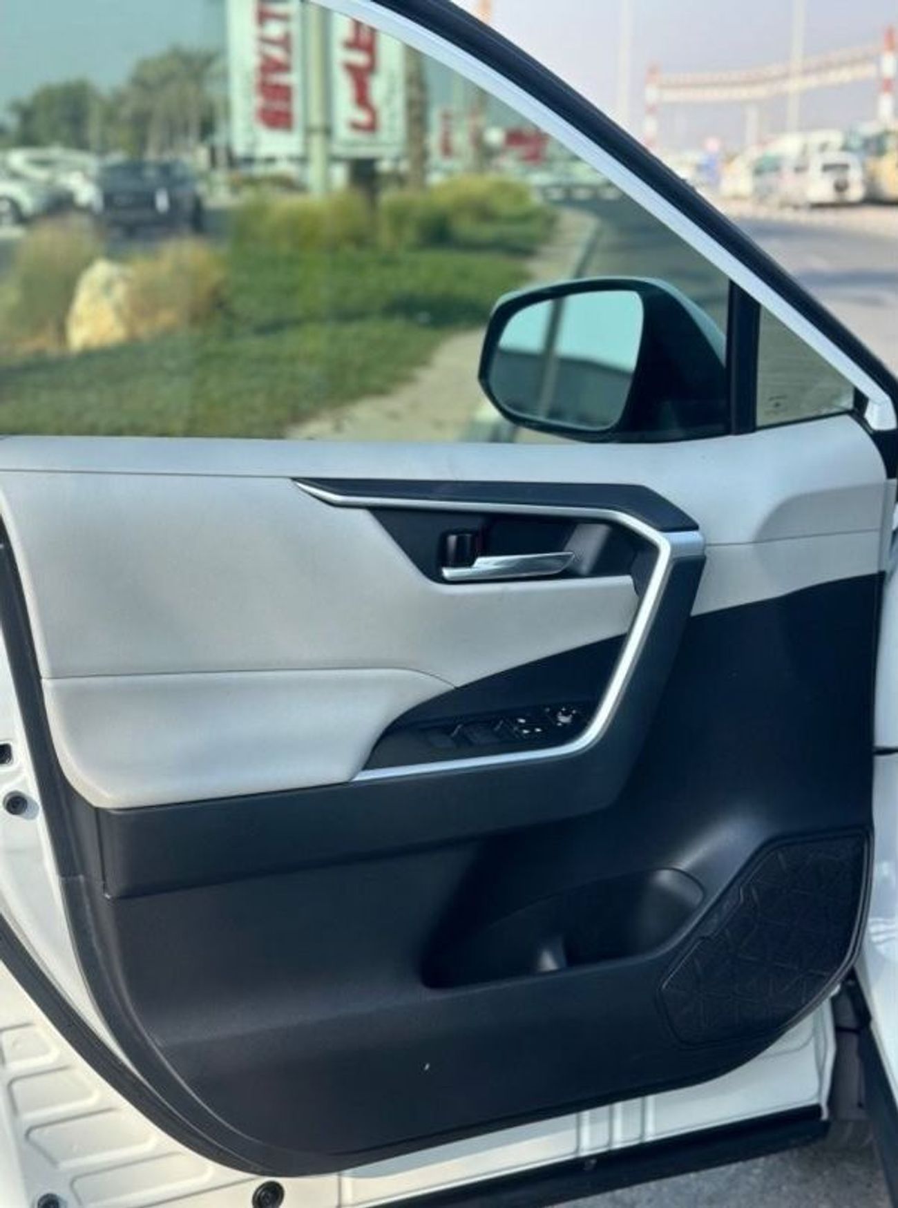 Toyota RAV4 TOYOTA RAV4 Hybrid XLE