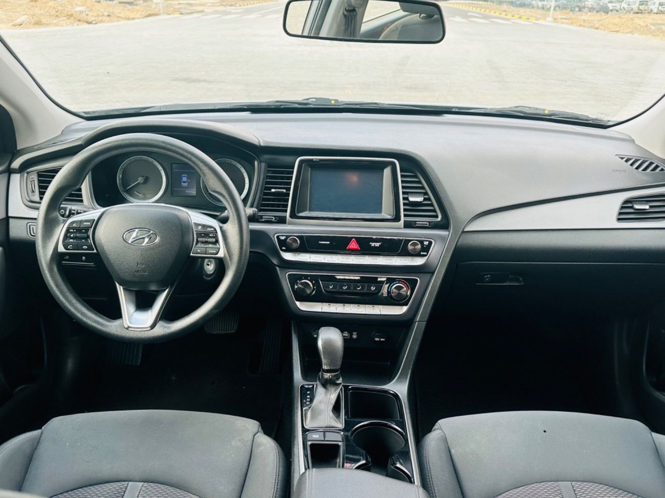 هيونداي سوناتا موديل 2019 خليجي حاله ممتازه من الداخل و الخارج