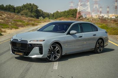 بي أم دبليو 735i BMW 735i M Sport Individual – 2026 | GCC | Only 2,478 KM | AED 399,000