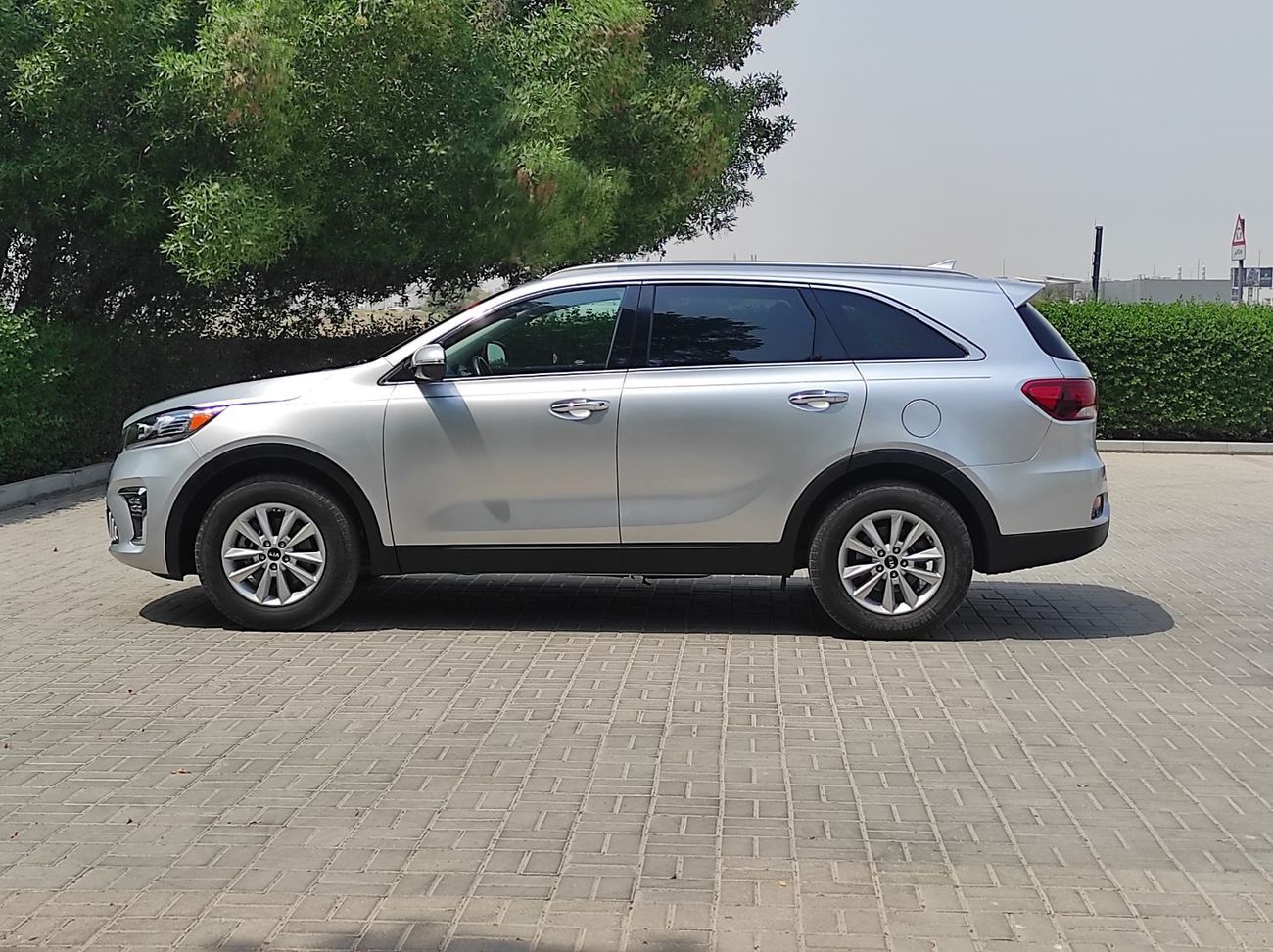Kia Sorento Top 2.4L FWD Kia Sorrento 2019 V4 2.4L 7 seater Clean