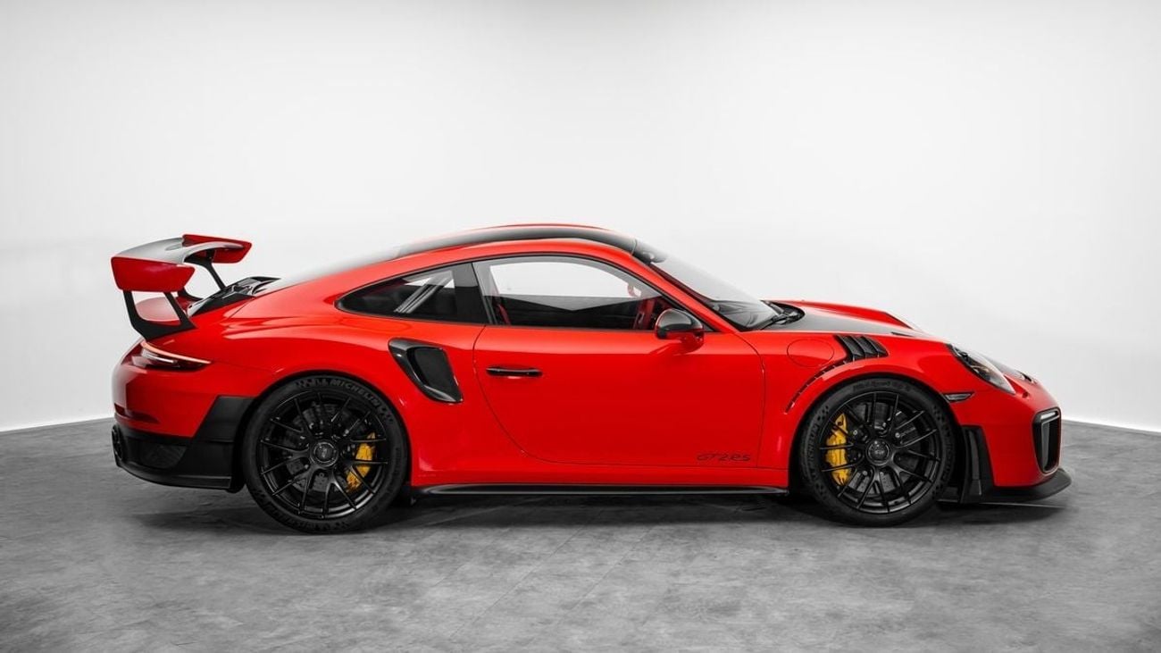 Porsche 911 - 2018 - GCC