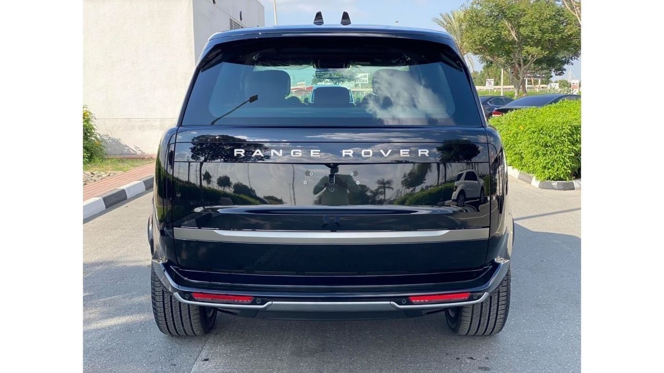 Land Rover Range Rover GCC SPEC UNDER WARRANTY AND SERVICE