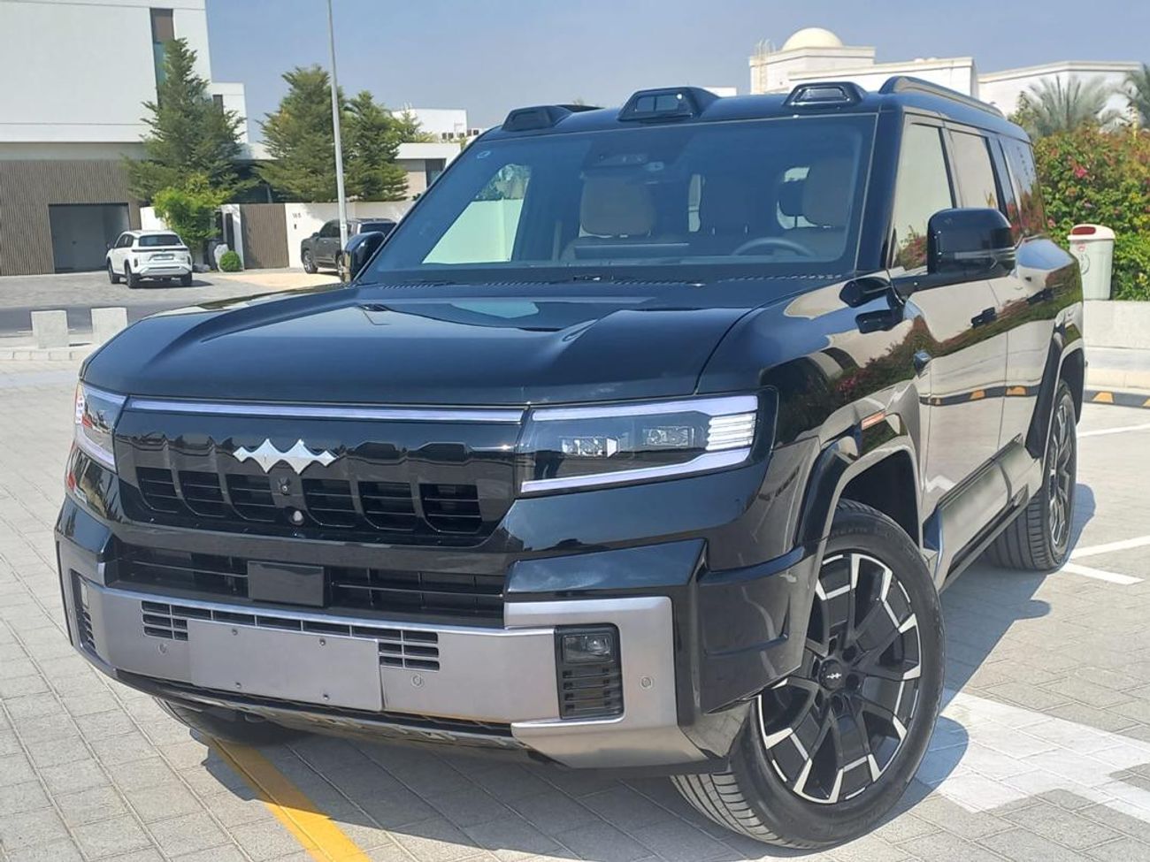 BYD Leopard 8 Smart and Brave Flagship Edition (6 Seats)