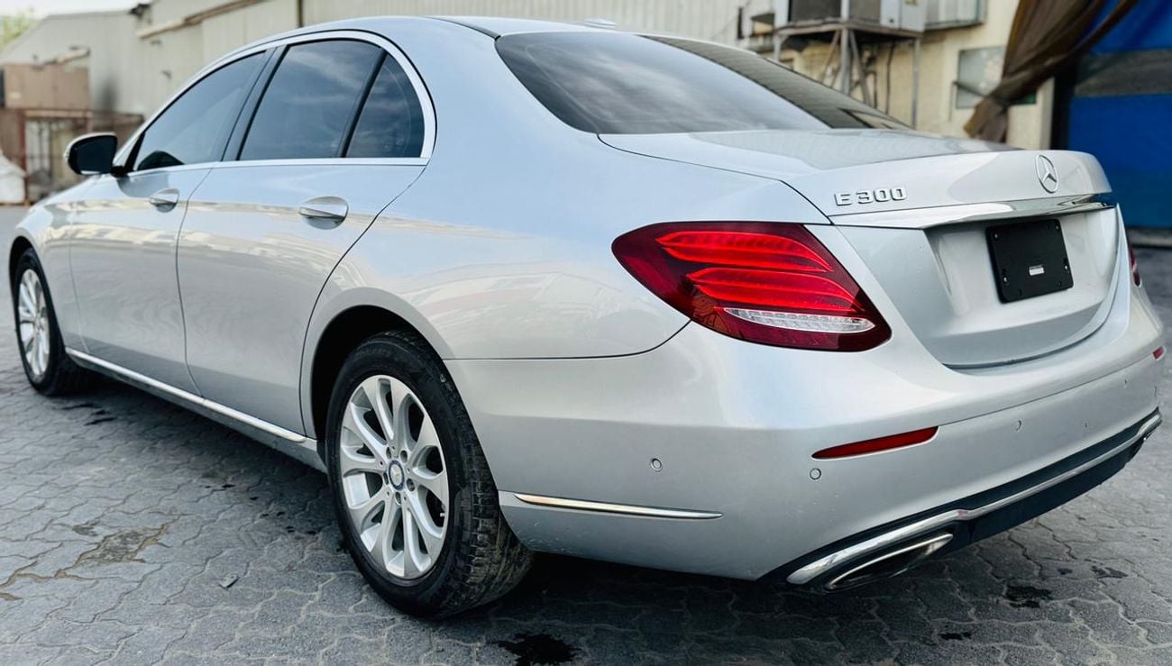 مرسيدس بنز E300