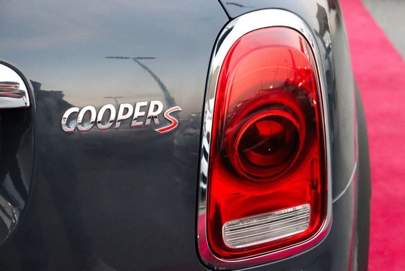 ميني كوبر إس كونتري مان Mini Copper Countryman S / 2018 / GCC / Original Paint/ First Owner