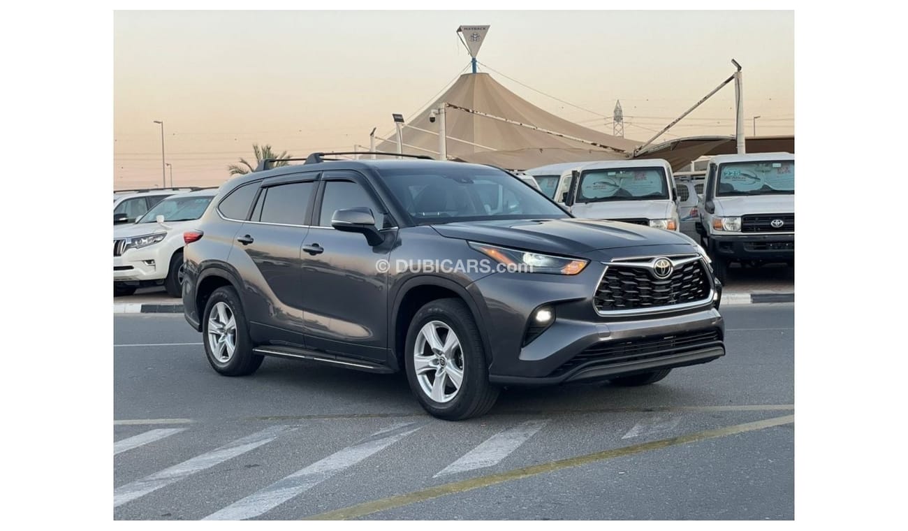 Toyota Highlander “Offer”2023 Toyota Highlander LE+ With BSM Radar 2.4L Turbo - 2 Keys - - UAE PASS