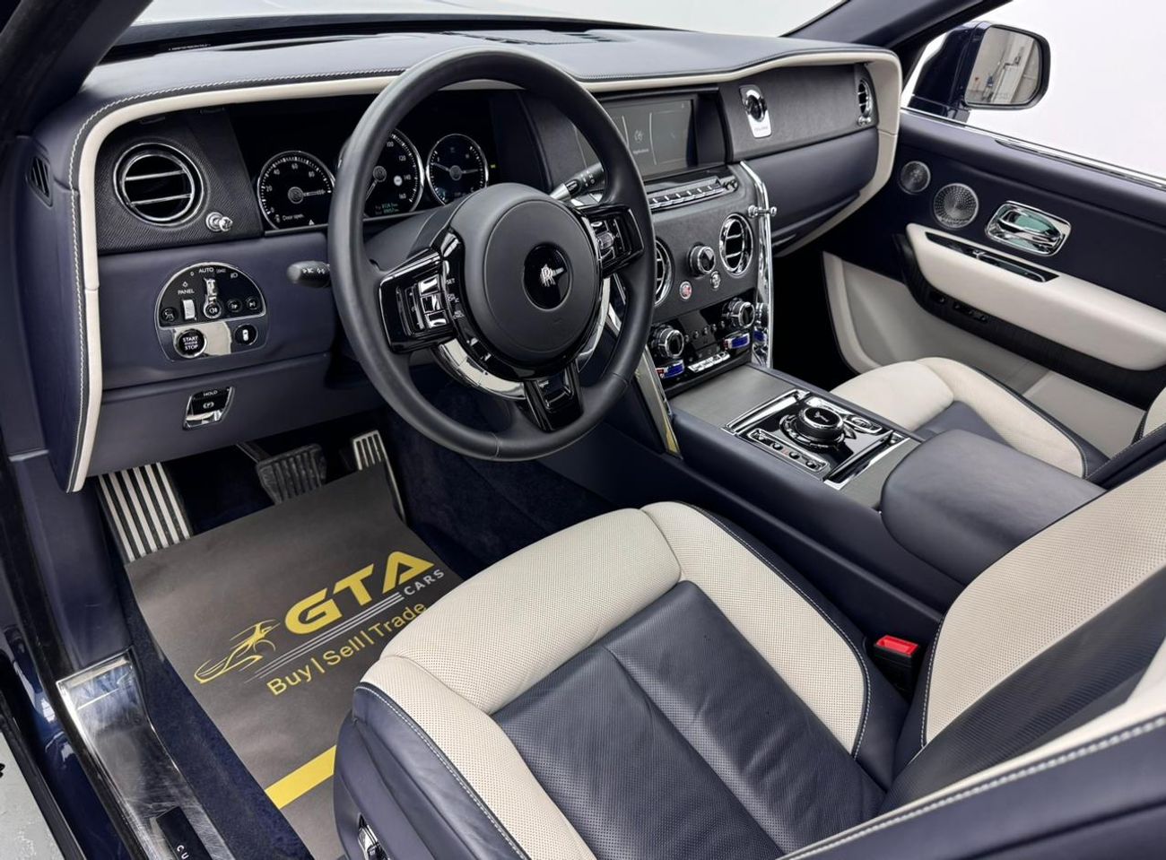 رولز رويس كولينان 2023 Rolls-Royce Cullinan, Rolls-Royce Service History, 1 Year Warranty, Excellent Condition