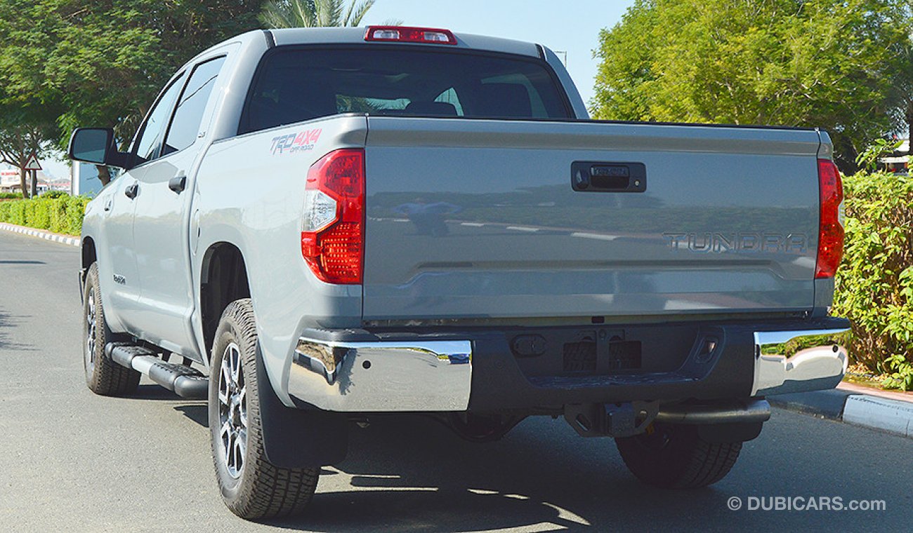 Toyota Tundra Crewmax SR5 2018, 0km, 5.7L V8