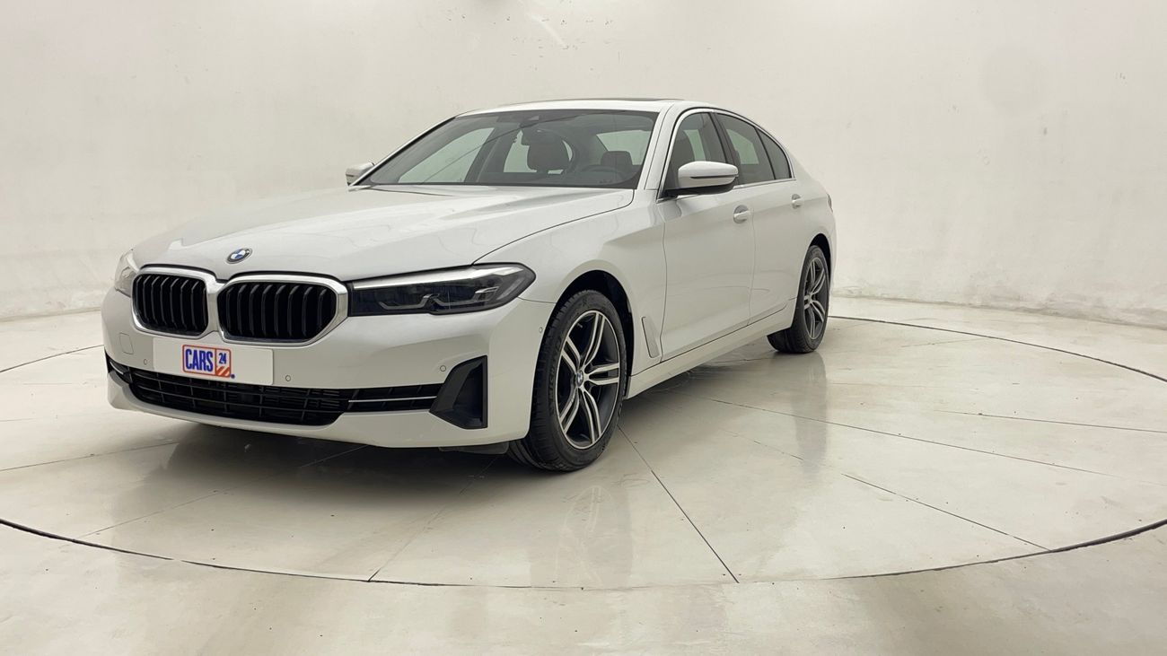 بي أم دبليو 520i JOY EDITION 2 | بدون دفعة مقدمة | اختبار القيادة في المنزل