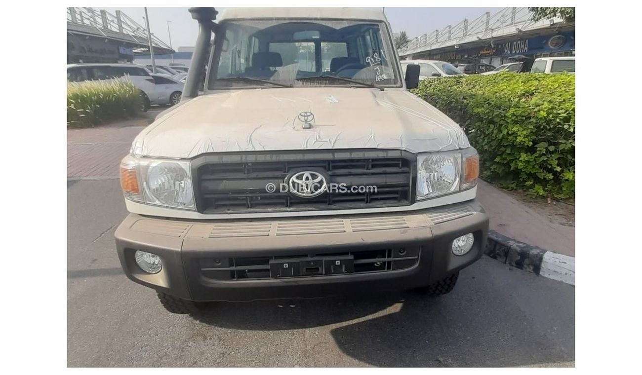 Toyota Land Cruiser 70 DIESEL 4.2L V6