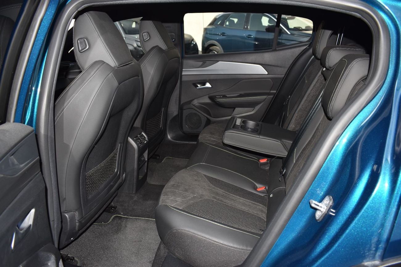 Peugeot 408 FROM 1,759 PM. MANUFACTURER WARRANTY