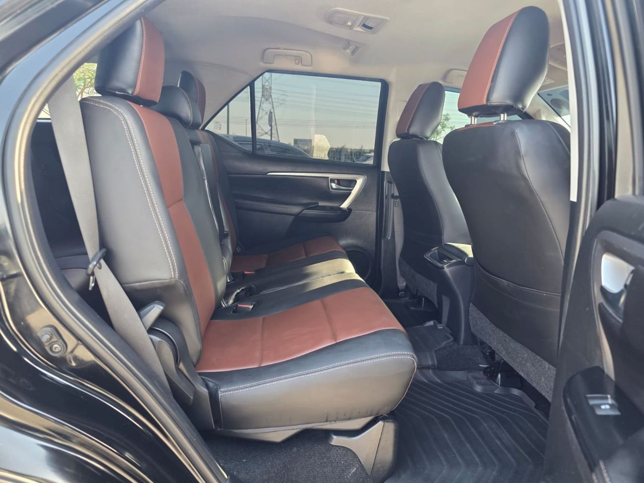 Toyota Fortuner 2022 | BLACK COLOR | RHD | 2.8L DIESEL ENGINE | AUTOMATIC TRANSMISSION | DIGITAL AC