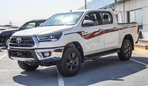 Toyota Hilux TOYOTA HILUX SR5 2.7L 4WD M/T 2024