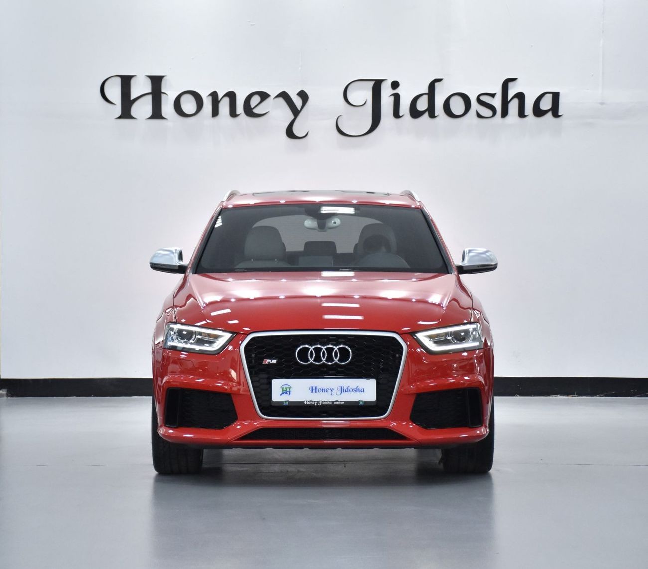 Audi RS Q3 EXCELLENT DEAL for our Audi RS Q3 ( 2015 Model ) in Red Color Japanese Specs