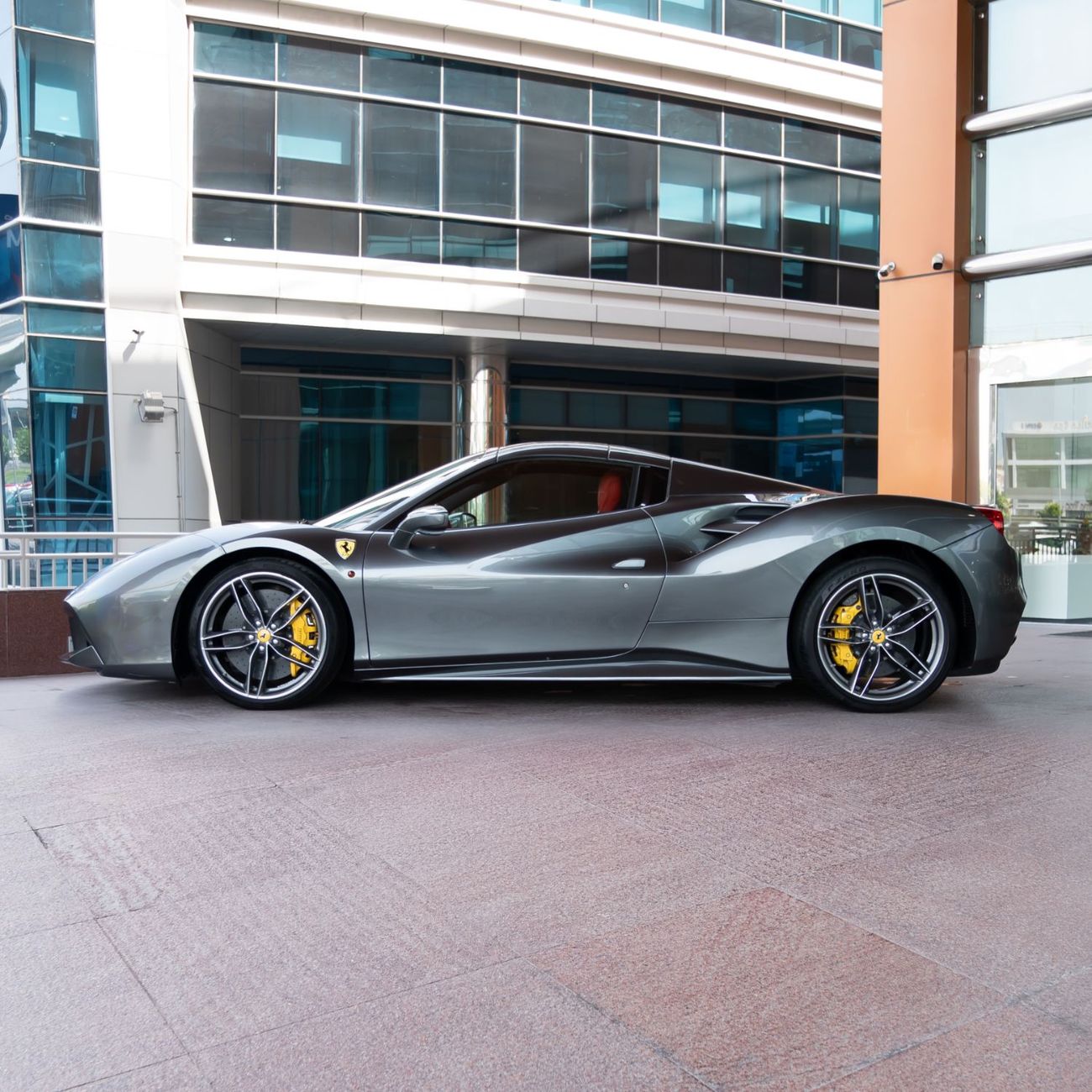 فيراري 488 سبايدر 2018 FERRARI 488 SPIDER GCC DONE ONLY 26,000KM